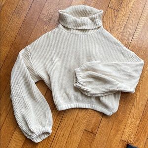 Knitted cropped sweater